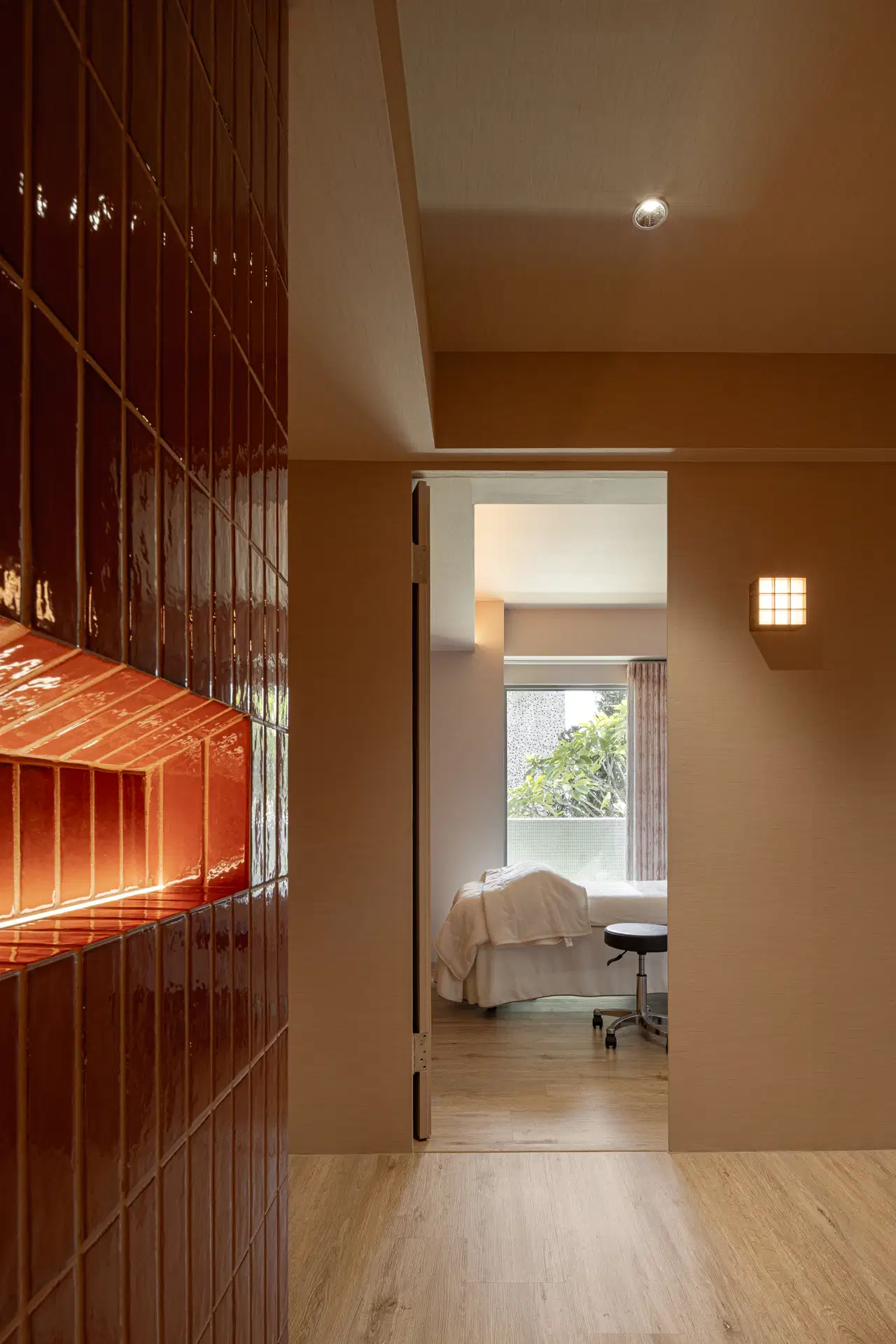 KOZY Salon 9
