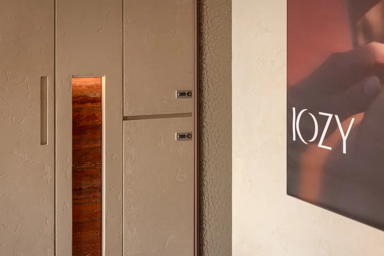 KOZY Salon 18